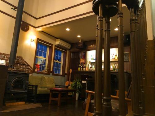 Iza Kamakura Guest House & Bar - Hostel,,2 star