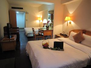 Berkeley Hotels,,4 star
