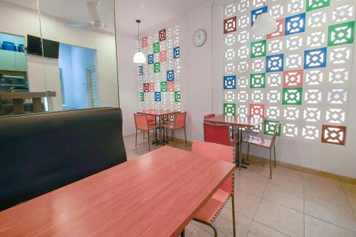 3808 fif fa hotel kauman