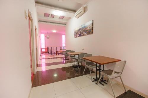 3808 fif fa hotel kauman
