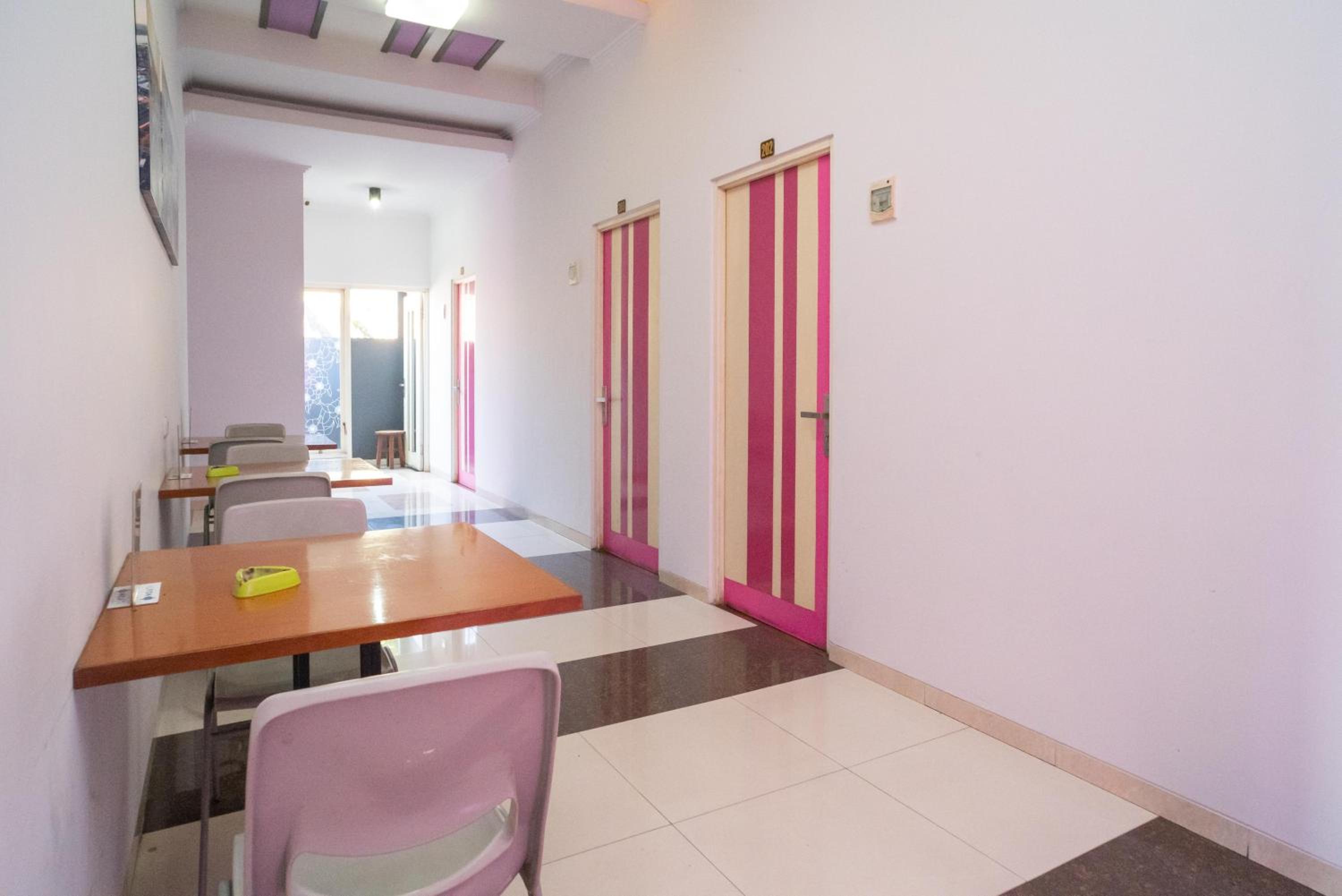 3808 fif fa hotel kauman