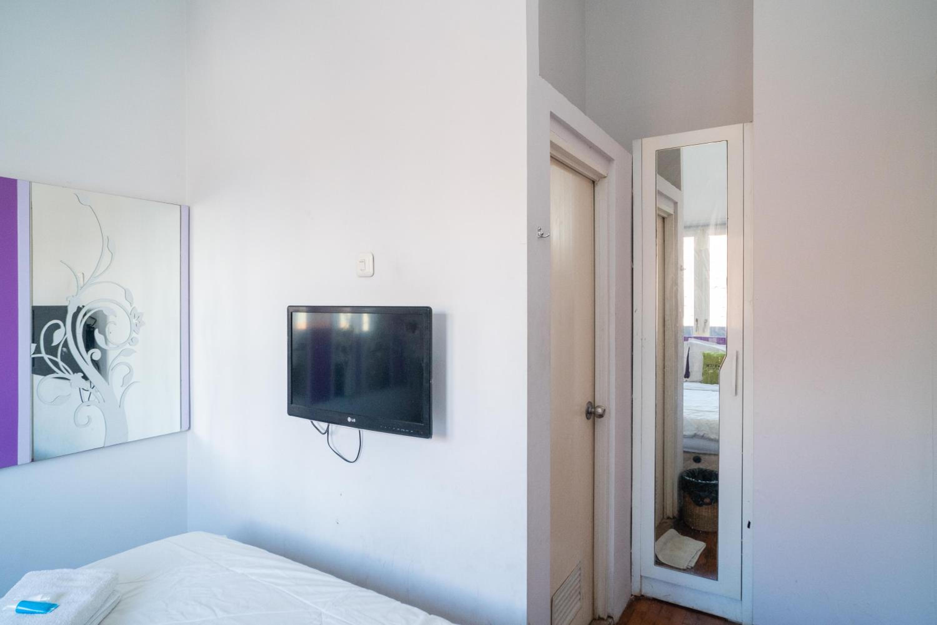 3808 fif fa hotel kauman
