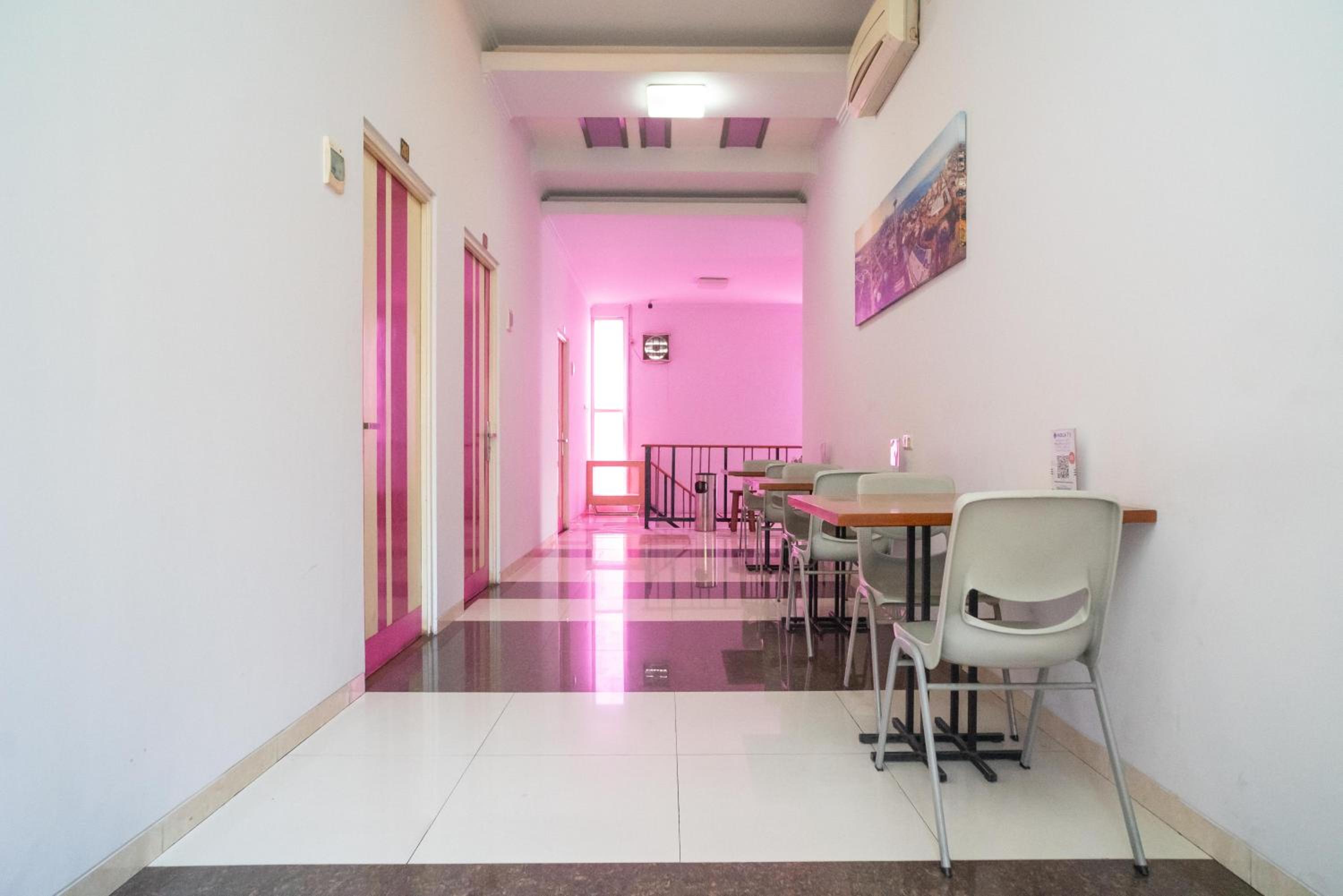 3808 fif fa hotel kauman