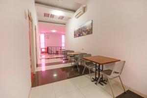 3808 fif fa hotel kauman