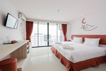moon budget hotel
