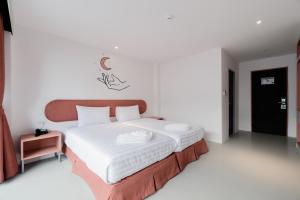 moon budget hotel