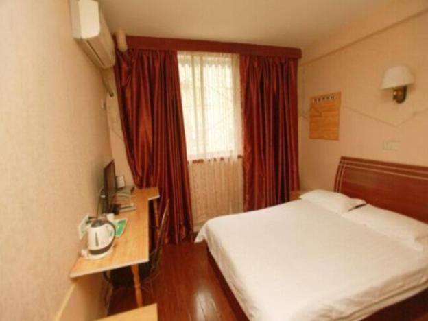 chengdu dcent hostel