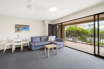 belaire place motel apartments