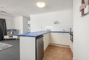 belaire place motel apartments