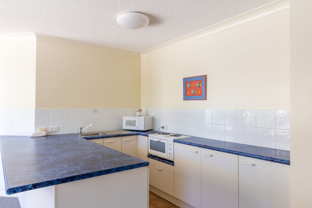 belaire place motel apartments