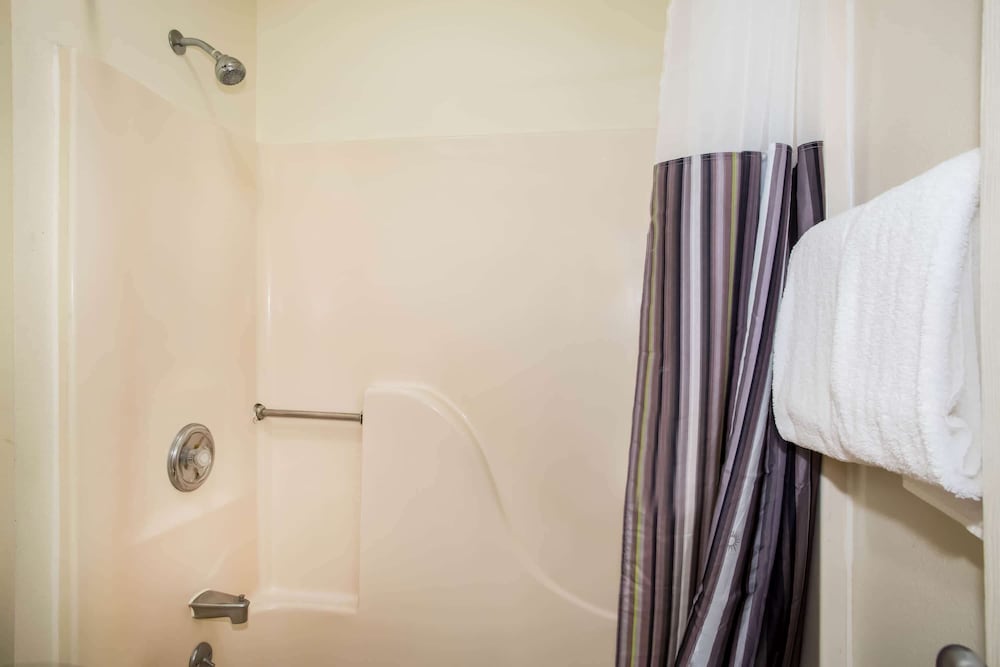 baymont by wyndham columbia mo