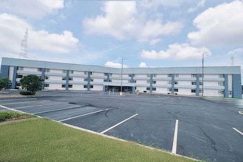 Baymont By Wyndham Columbia, Mo,Missouri>>Columbia,3 star