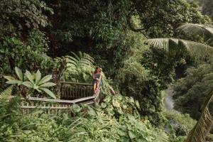 Adiwana Svarga Loka,Seminyak>>Bali,4 star