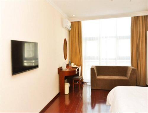 greentree inn chengde railway station southeast chengde century city store