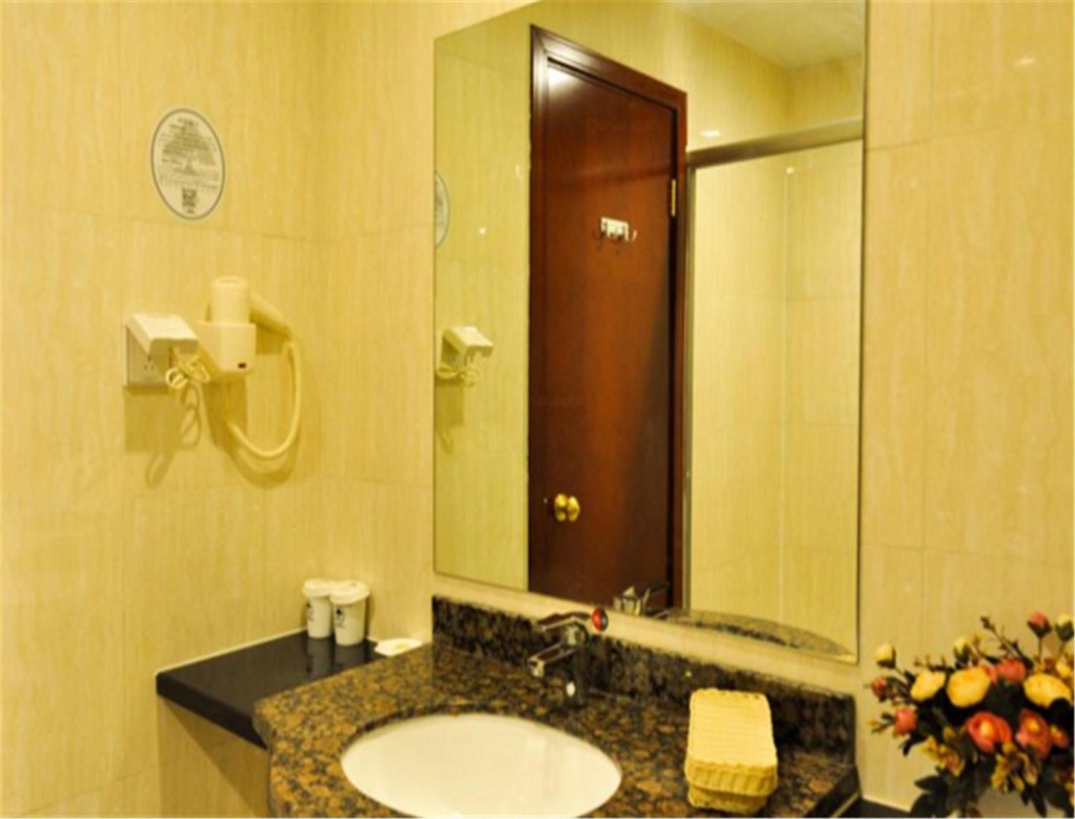 greentree inn chengde railway station southeast chengde century city store
