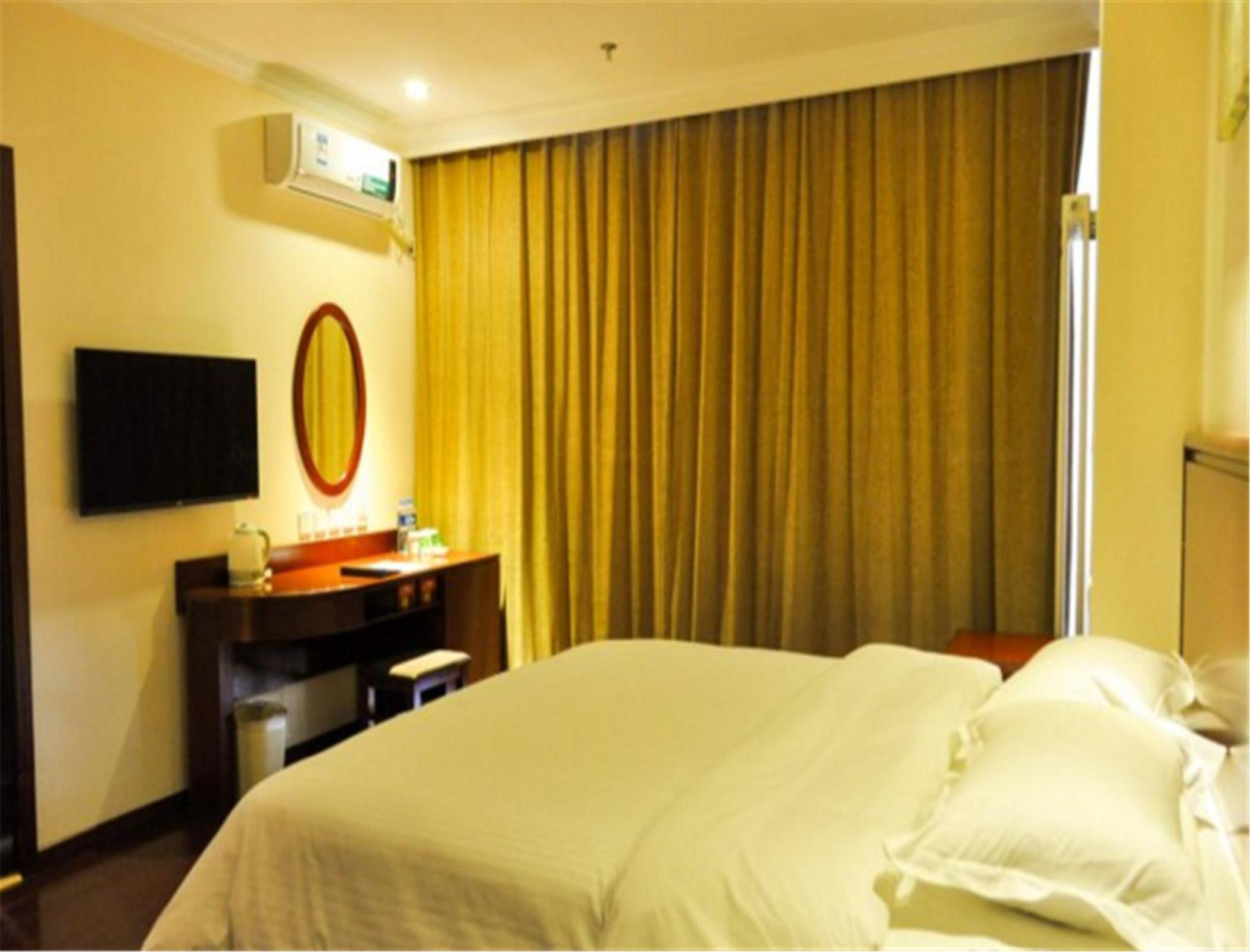 greentree inn chengde railway station southeast chengde century city store