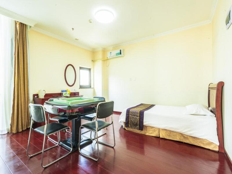 greentree inn chengde railway station southeast chengde century city store
