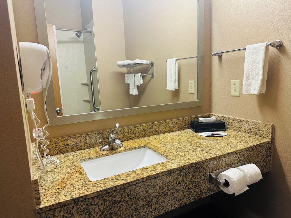 executive inn and suites