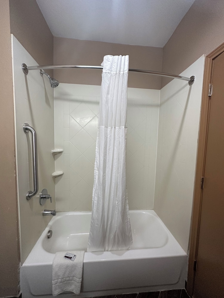 executive inn and suites