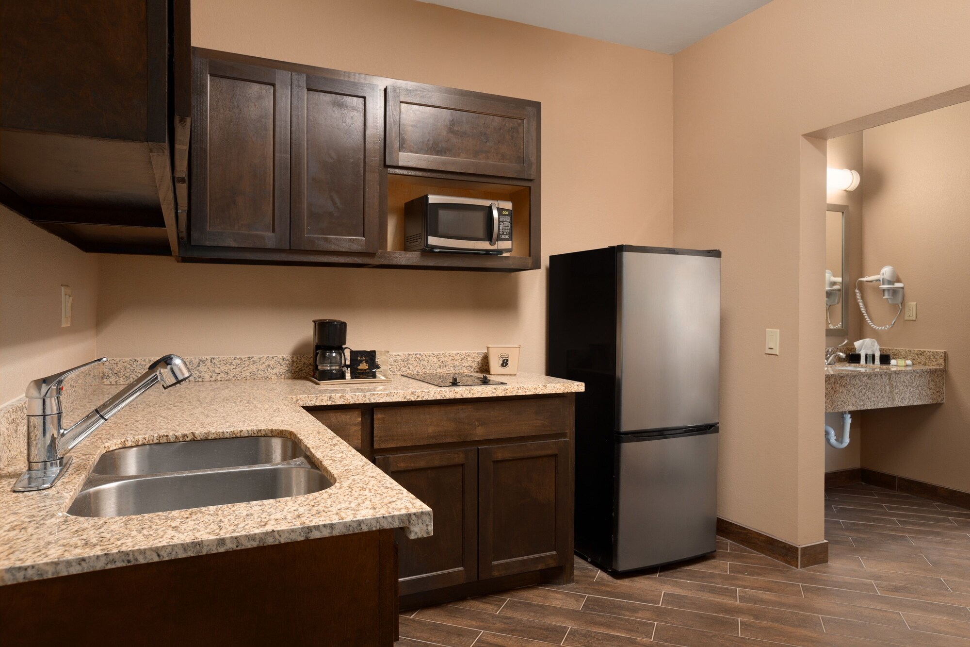 executive inn and suites