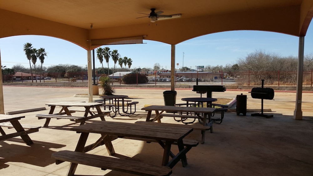 executive inn and suites