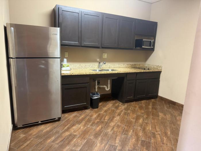 executive inn and suites