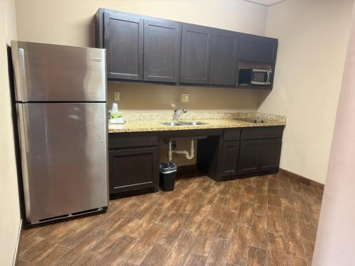 executive inn and suites