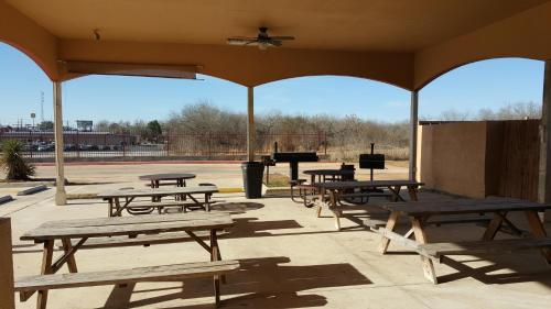 executive inn and suites