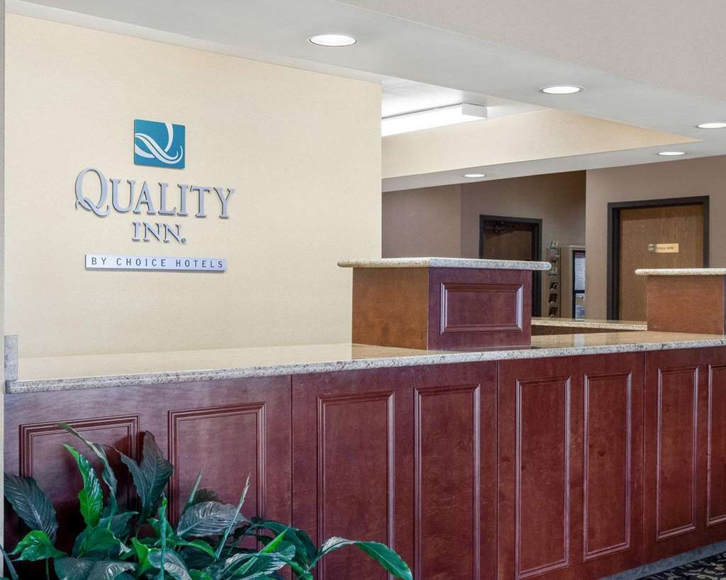 quality inn columbus ms