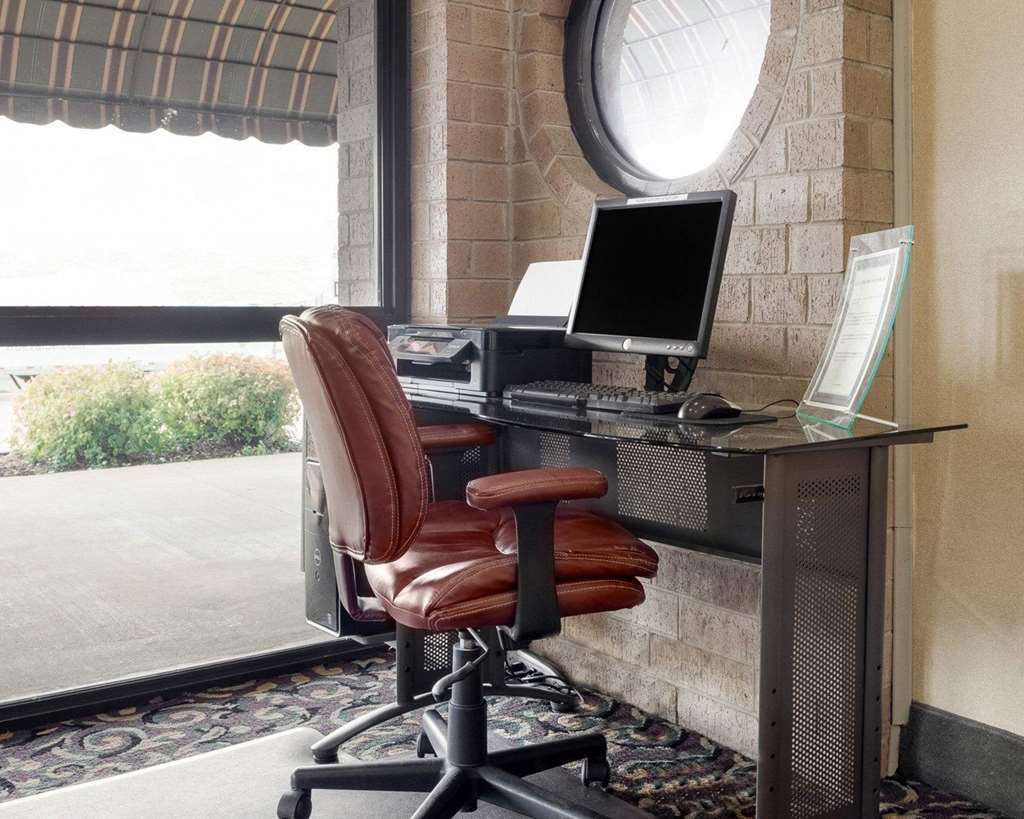 quality inn columbus ms