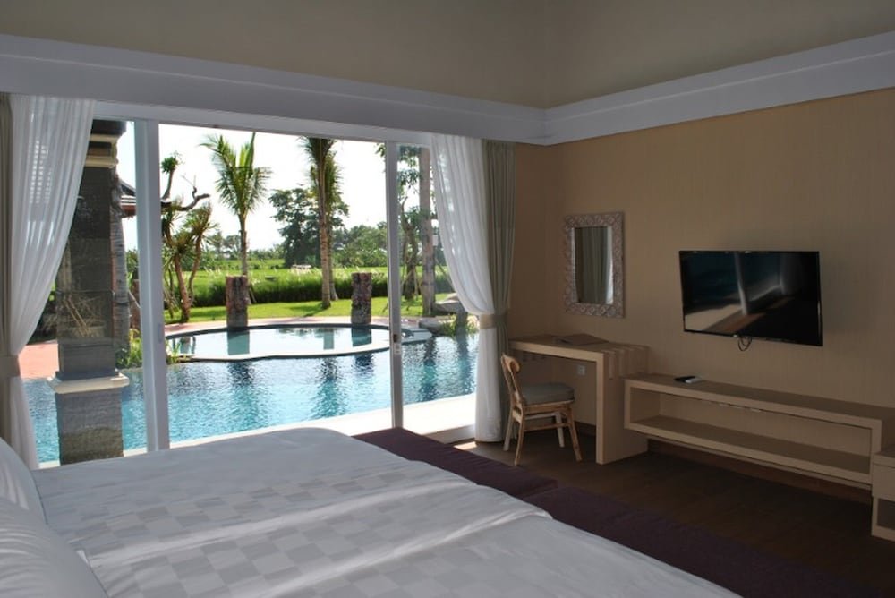 kori maharani villas lagoon pool access ocean view 4