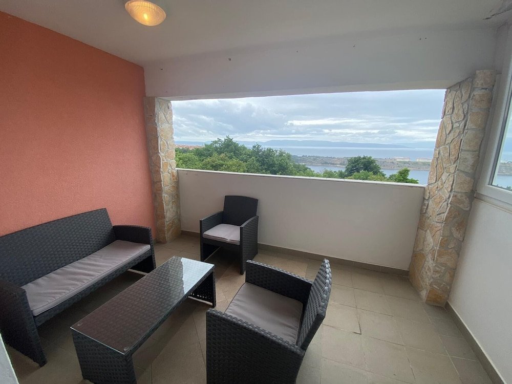 Studio Melissa With Terrace And Sea View, In Omisalj,,0 star