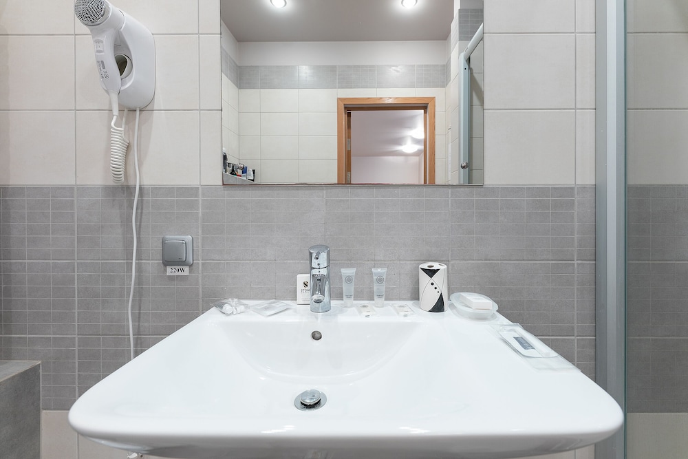 valensija large suite