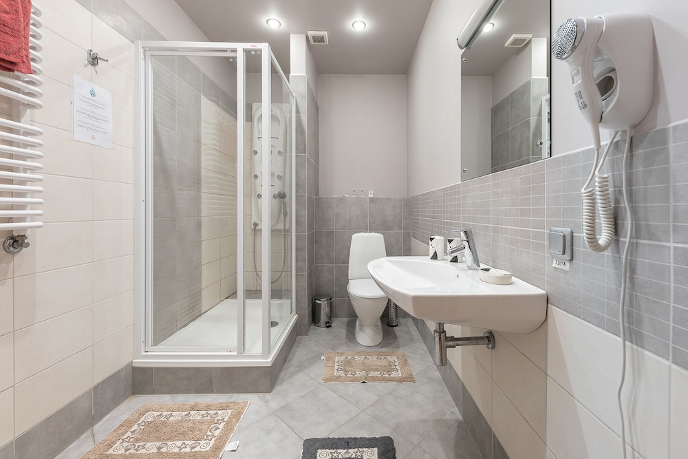 valensija large suite