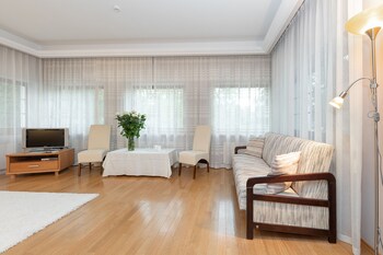 valensija large suite