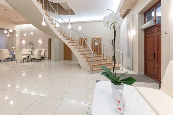 valensija large suite