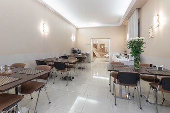 valensija large suite