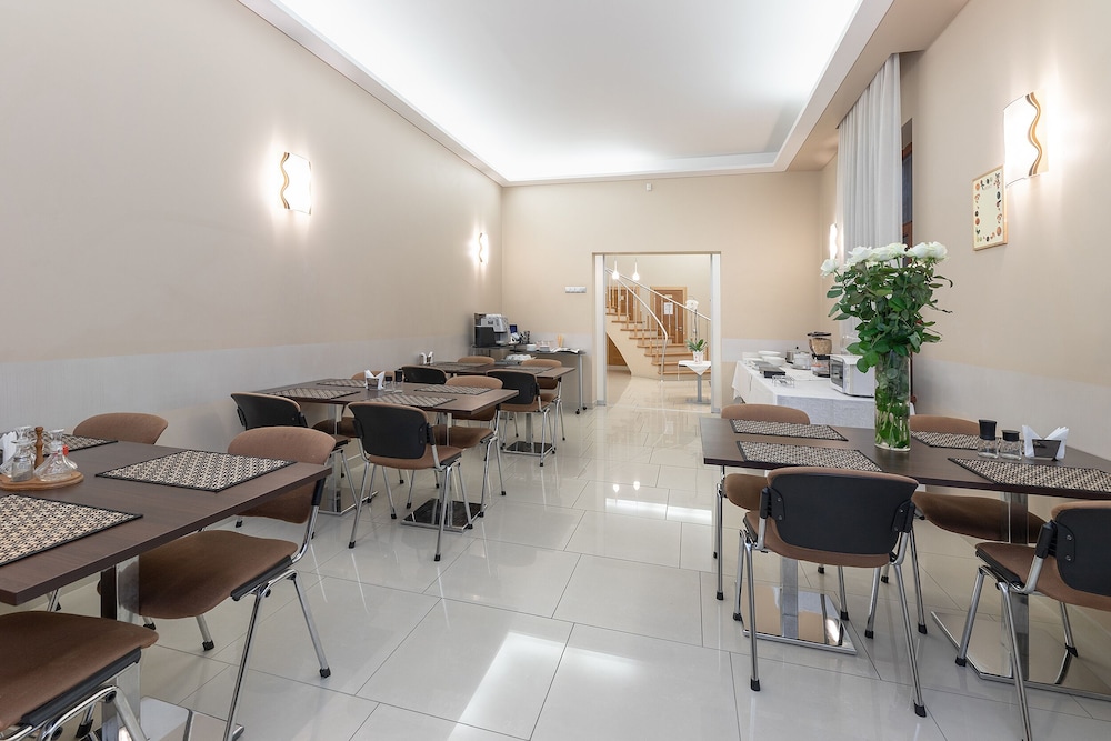 valensija large suite