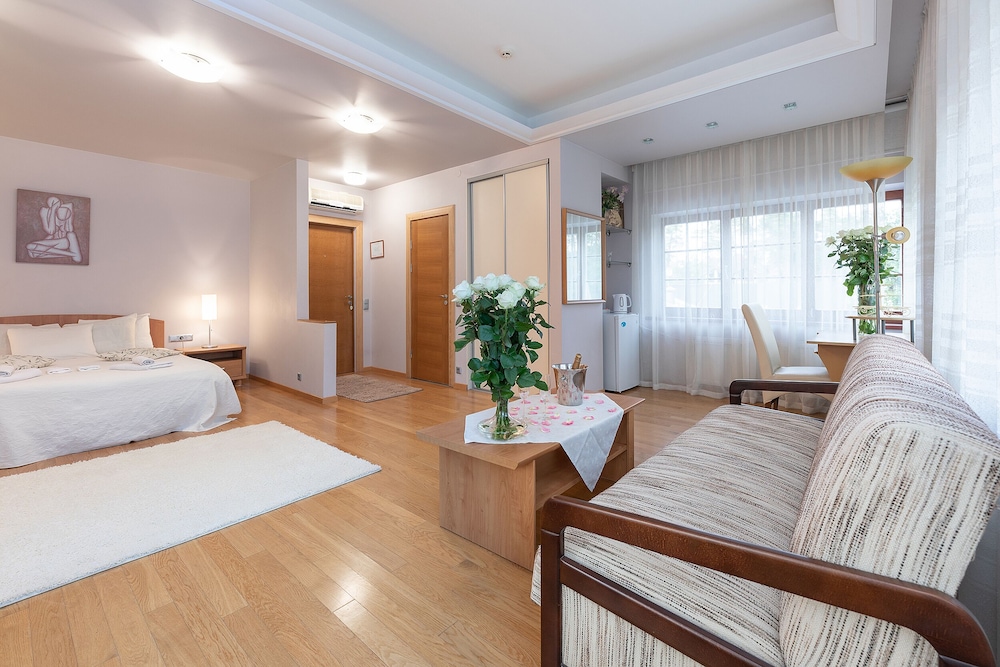 valensija large suite