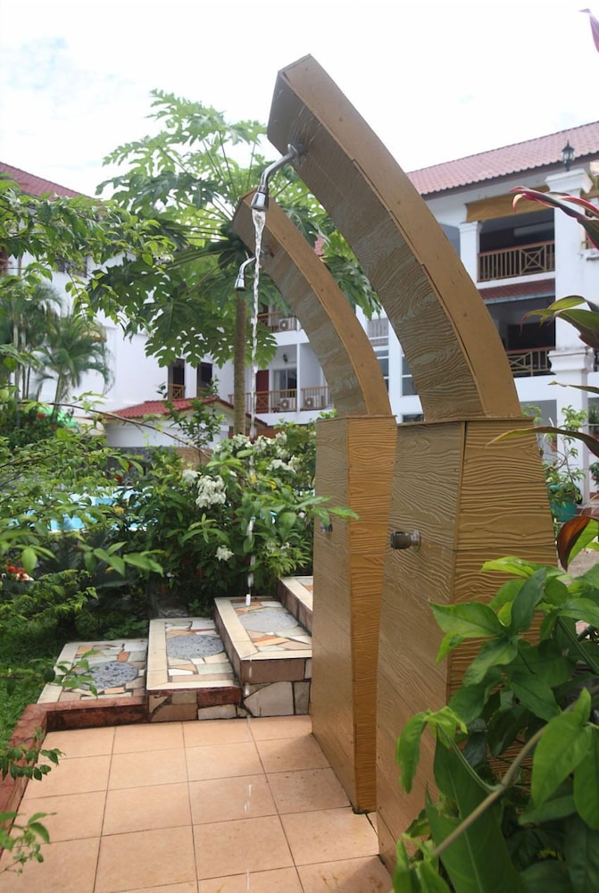 vansana vang vieng