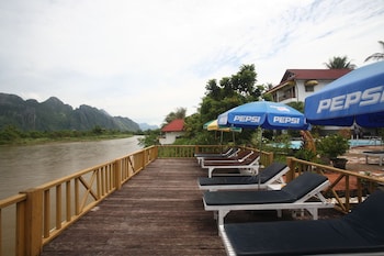vansana vang vieng