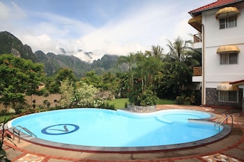 vansana vang vieng