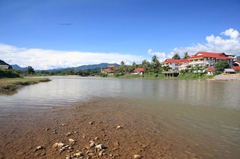 vansana vang vieng