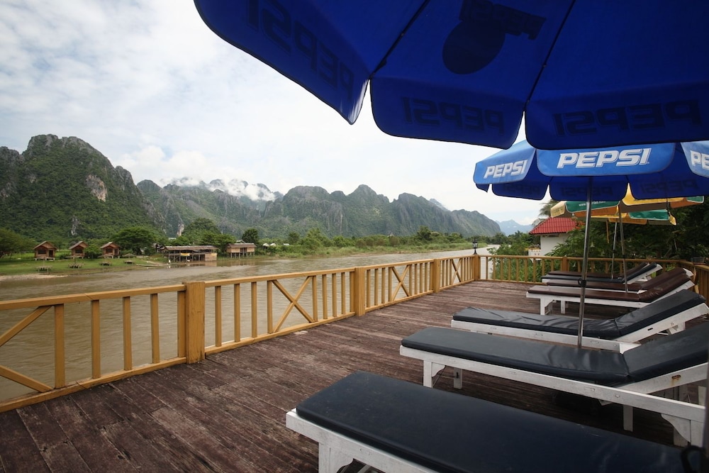 vansana vang vieng