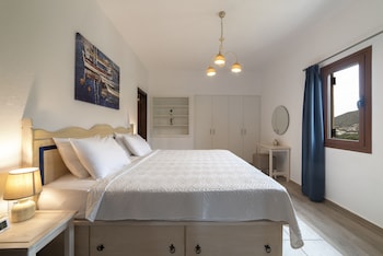 elounda heights adults only