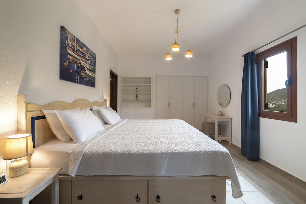 elounda heights adults only