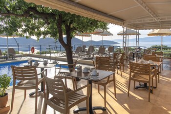 elounda heights adults only