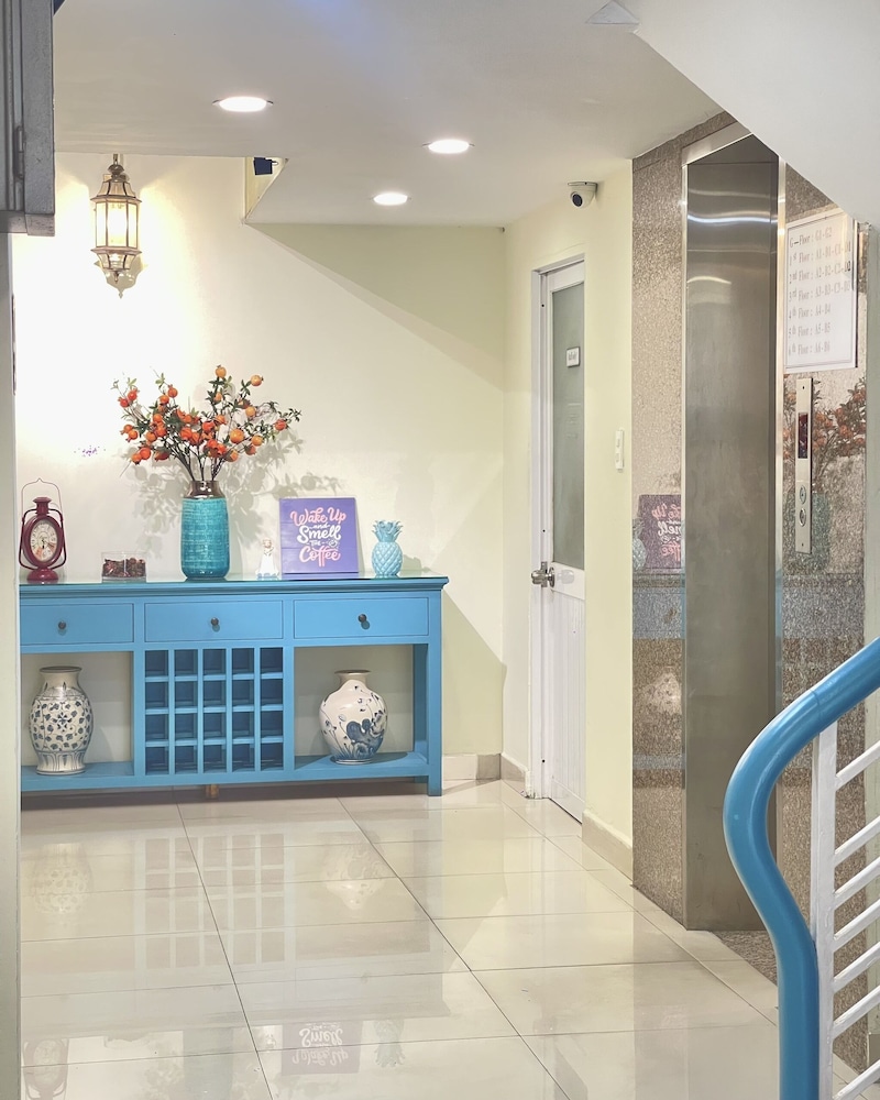 cozy hotel 140 cong quynh