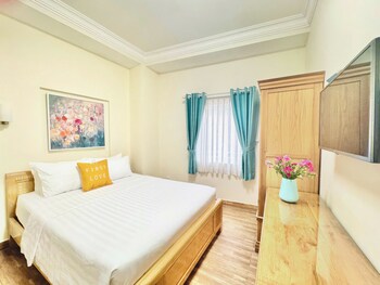 cozy hotel 140 cong quynh