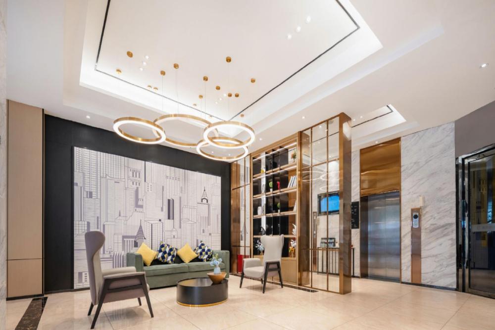 city comfort inn maoming renmin road walking street